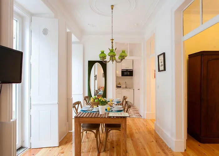 Principe Real Patio House