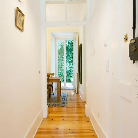 Principe Real Patio House Lägenhet *