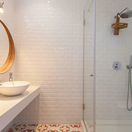 Principe Real Patio House Apartment Lisbon